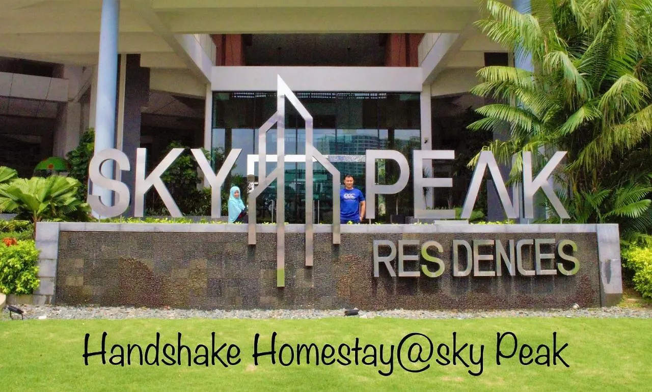 جوهر بهرو Handshake Homestays @ Sky Peak Setia Tropika